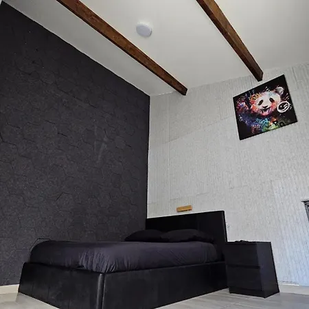 Maisonnette Grande Hauteur Holiday home Drancy