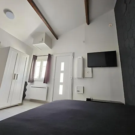 Maisonnette Grande Hauteur Proche Paris & Stade De France *