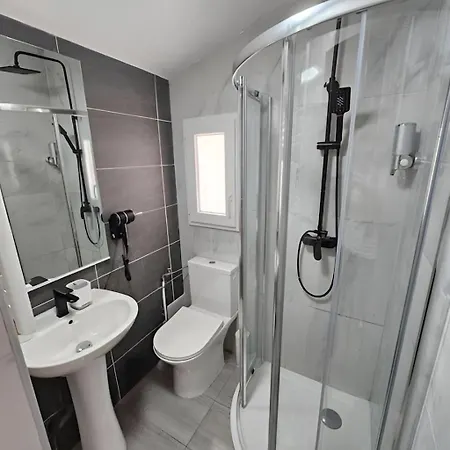 Maisonnette Grande Hauteur Proche Paris & Stade De France 別荘 ドランシー
